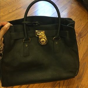 MICHAEL KORS 👜