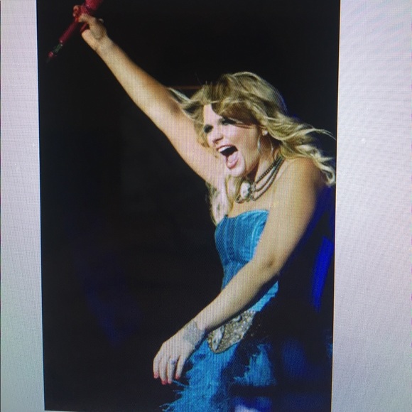 Betsey Johnson Ostrich Feather Cocktail Dress - Picture 4 of 7