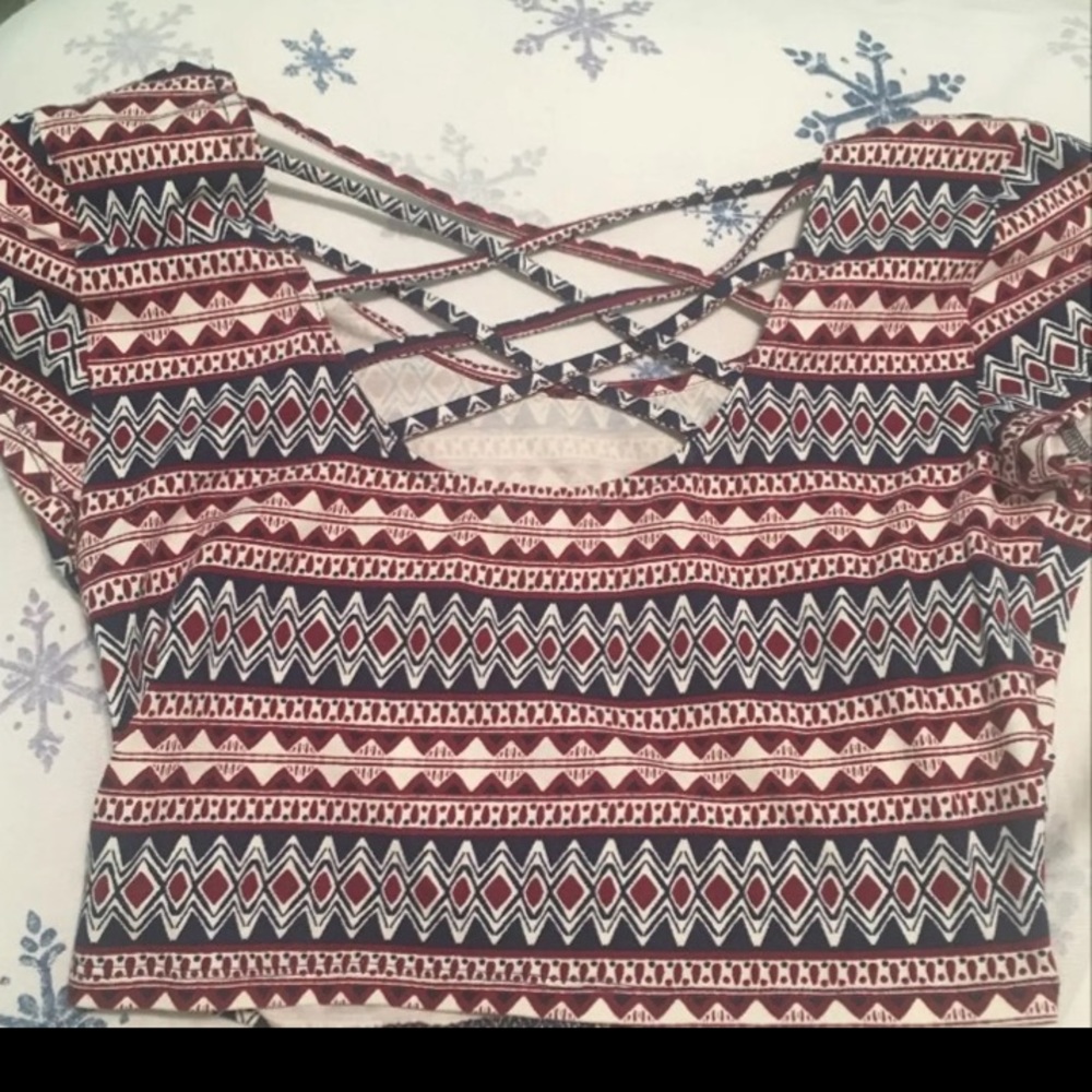 Short sleeve crop top