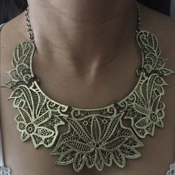 🌼BOGO 🌼 H&M Necklace 🌼 - Picture 2 of 2