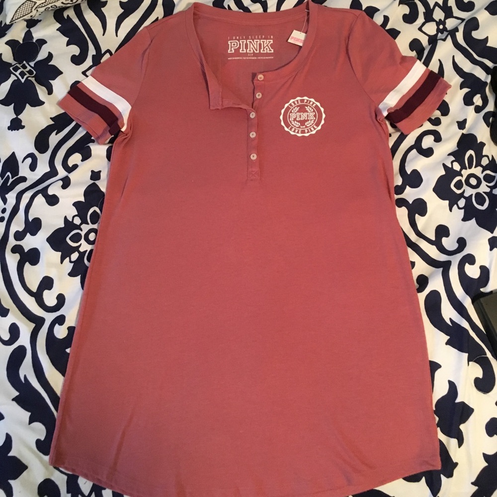 Super cute PINK sleep shirt!
