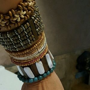 Bundle of 5 wood Boho Chic bracelets