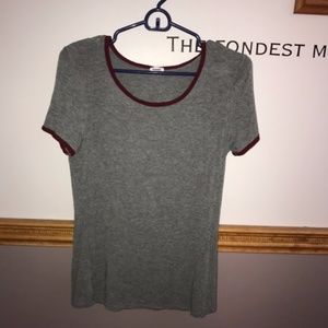 simple grey tshirt with red accents