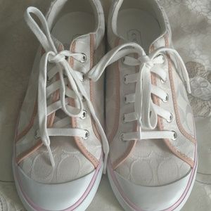 Coach Logo Shoes A1076