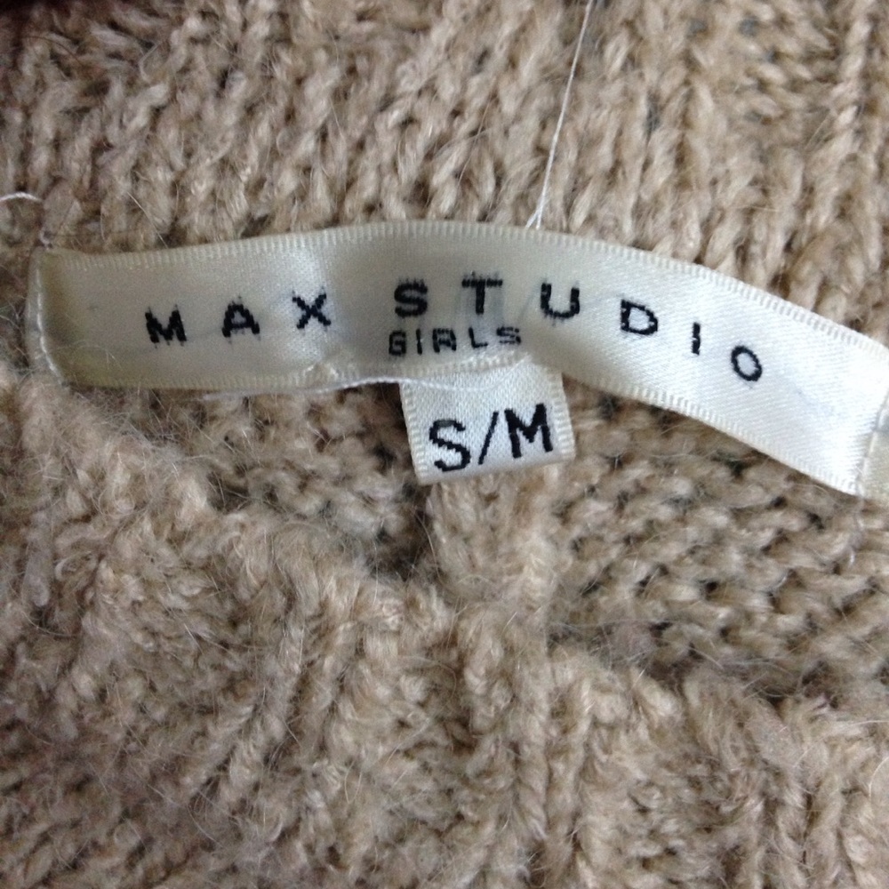 Shawl - Picture 2 of 3