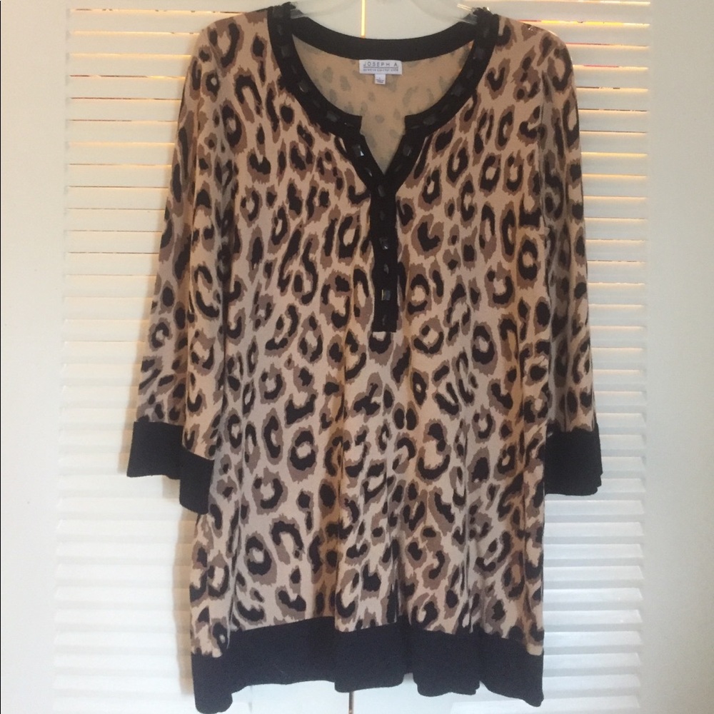 ❌❌SOLD❌❌Cheetah print top