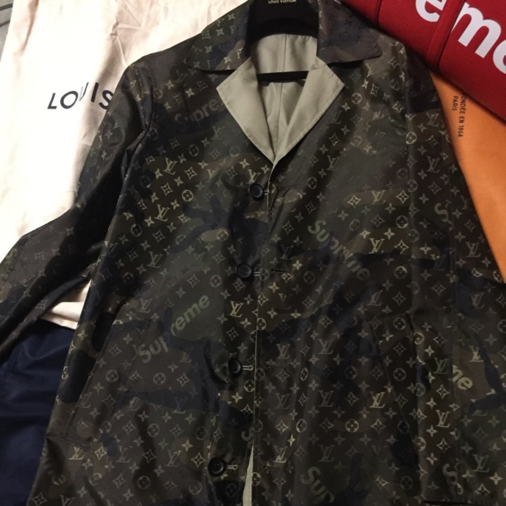 Louis Vuitton/supreme reversible Trench coat