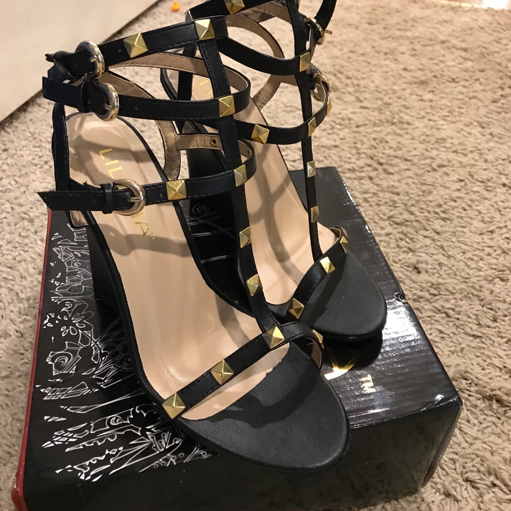 Black and Gold Wedges