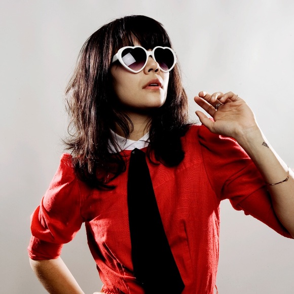 Meet your Posher, Amelie - Picture 1 of 1