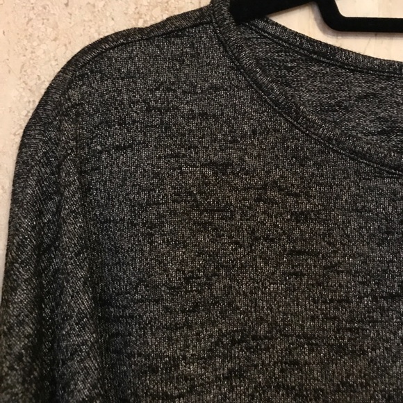 Asymmetrical top - Picture 2 of 3