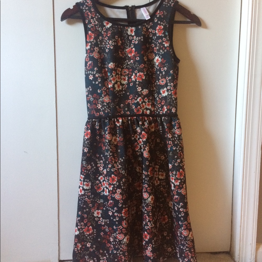 Xhilaration Floral printed dress!