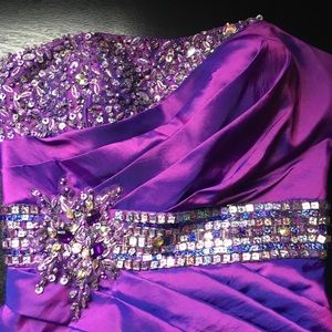Long prom/bridesmaid dress.