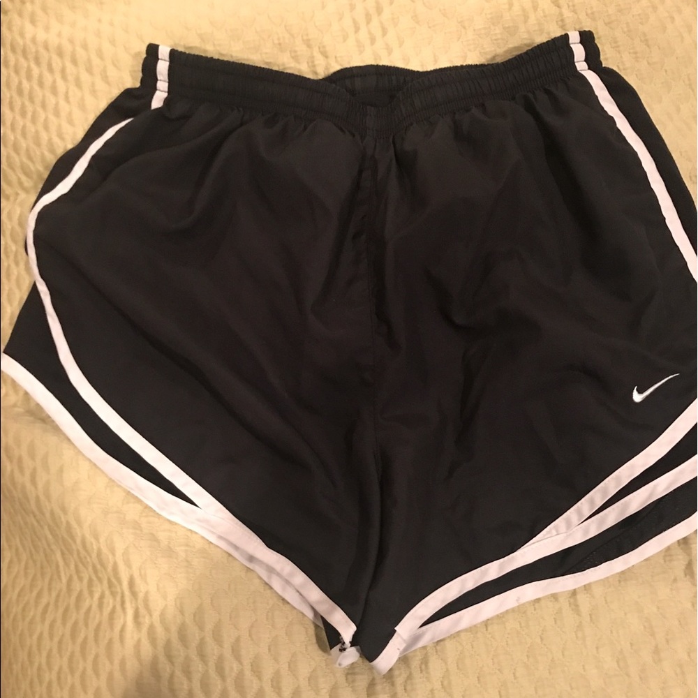 Black Nike shorts