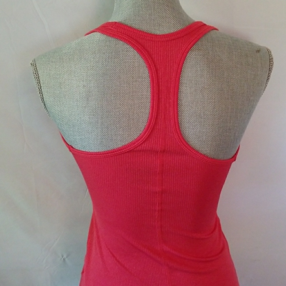 Nike Dri Fit racerback tee - Picture 4 of 5