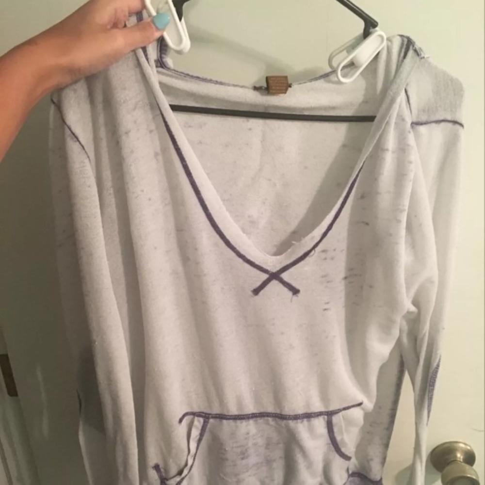 Scoop neck sweater