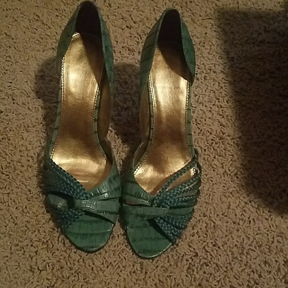 Womeb shoes