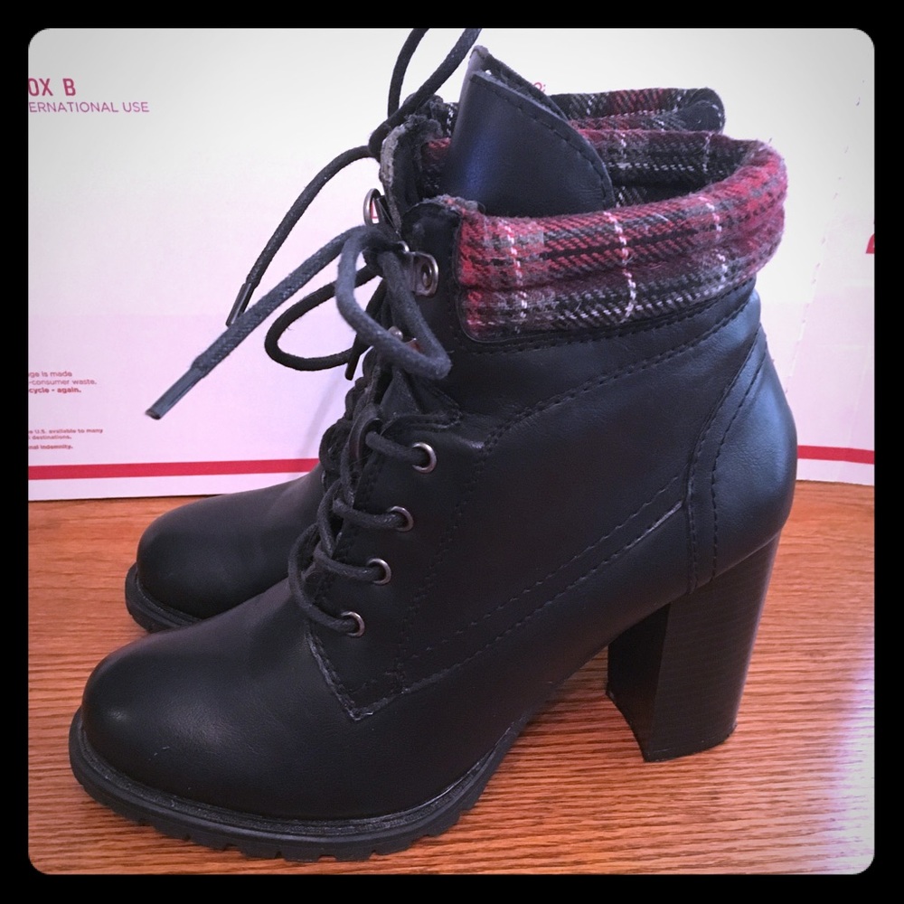 Perfectly Punk Black Leather Lace up Ankle Boots