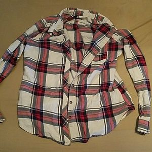im selling my flannel button down shirt ...