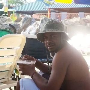 Meet your Posher, Joyce