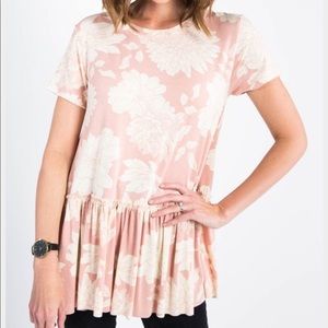 Agnes and Dora Relaxed Ruffle Top