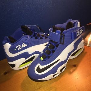 2016 Blue Nike Air Giffey Maxes. Size 9.