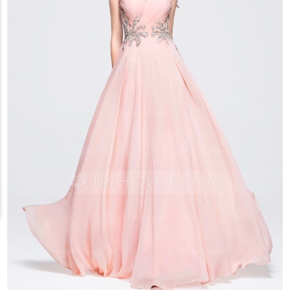 NEW!! 🛍💃🏾Red Formal Dress/ Gown!!!💃🏾 - Picture 2 of 3