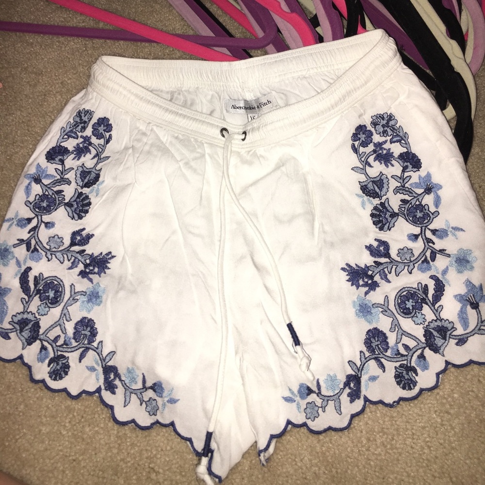 Flowy shorts!