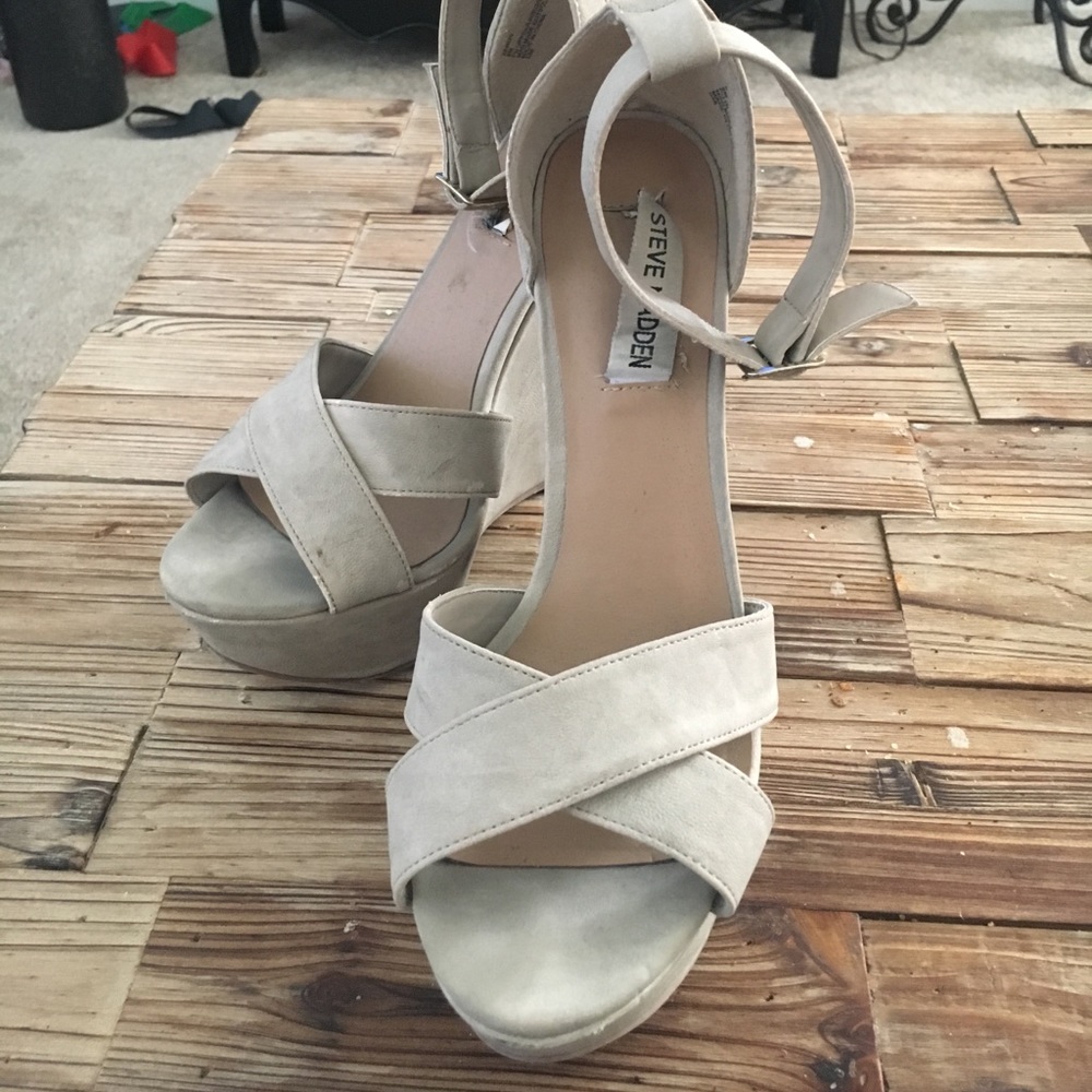 Steve Madden Wedges
