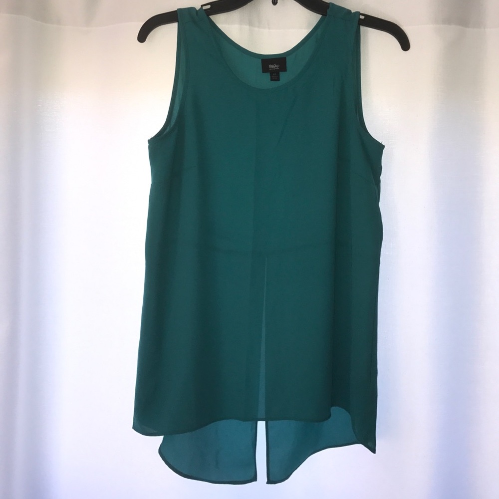 Teal tank with slit in back