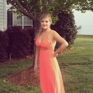 Meet your Posher, Tiffany