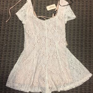 White lace romper (forever 21)