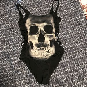 Ribbed skeleton bathing suit!!