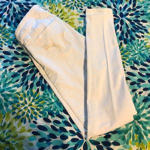 White skinny jeans