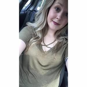 Meet your Posher, Alyssa