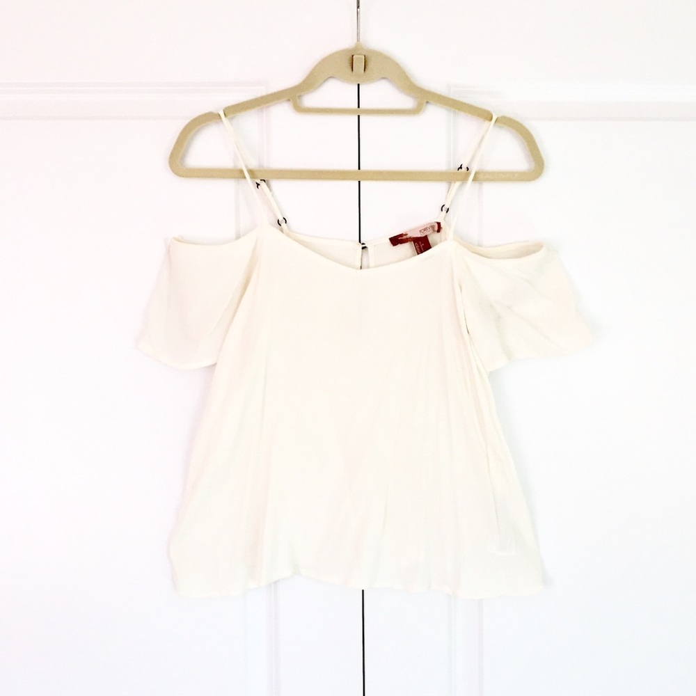 Forever 21 Cream Open Shoulder Top