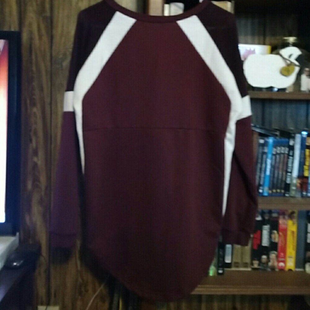 Top - Picture 2 of 2