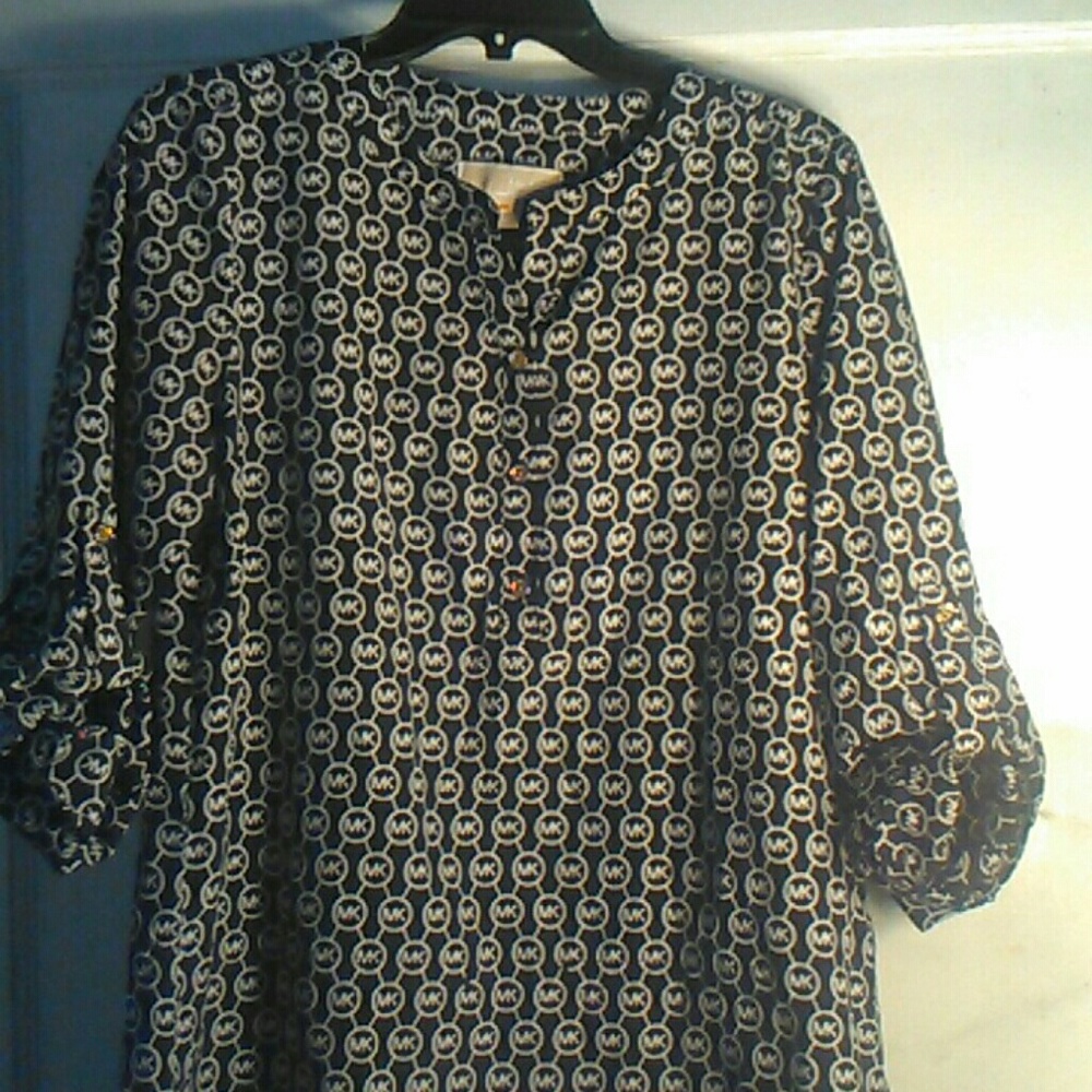 Michael kors black and white logo tunic