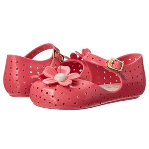 Mini Melissa + Isabela Capeto Maryjanes