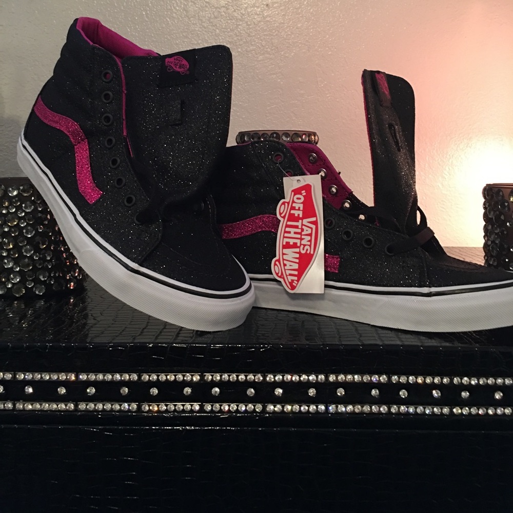 NEW PINK/BLACK GLITTER VANS SIZE 7.5 MENS/ 9 WOMEN
