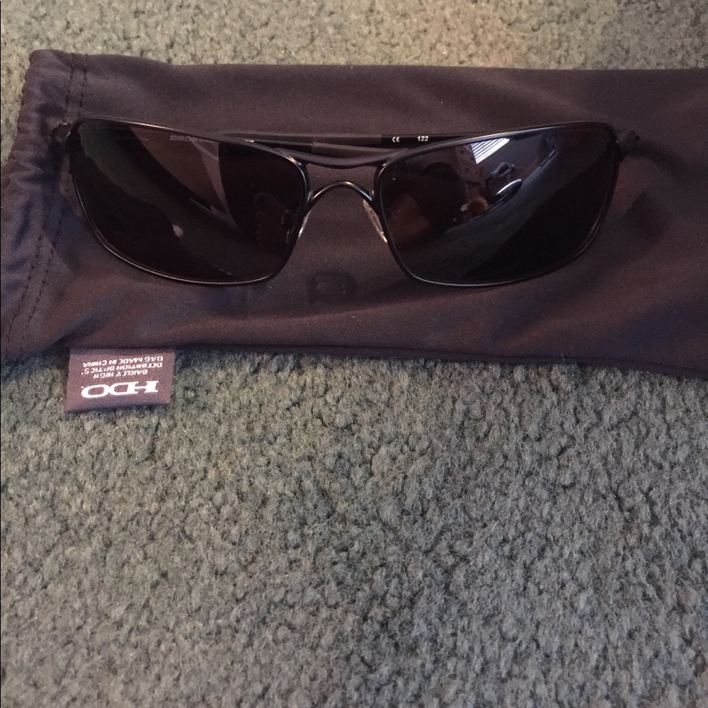 ❌SOLD❌Oakley Crosshair 2.0 sunglasses- black