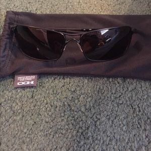 ❌SOLD❌Oakley Crosshair 2.0 sunglasses- black