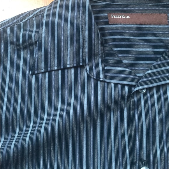 Perry Ellis Button Down - Picture 2 of 2