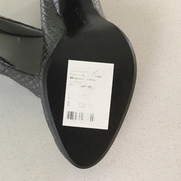 CALVIN KLEIN NEW SAMPLE metallic peep toes SZ 6.5 - Picture 2 of 4