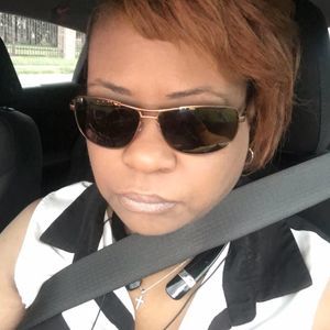 Meet your Posher, Yasmine