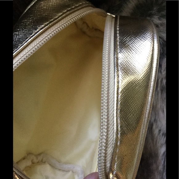 Michael Kors gold wristlet - Picture 4 of 8