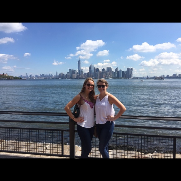 Meet your Posher, Maria - Picture 2 of 3