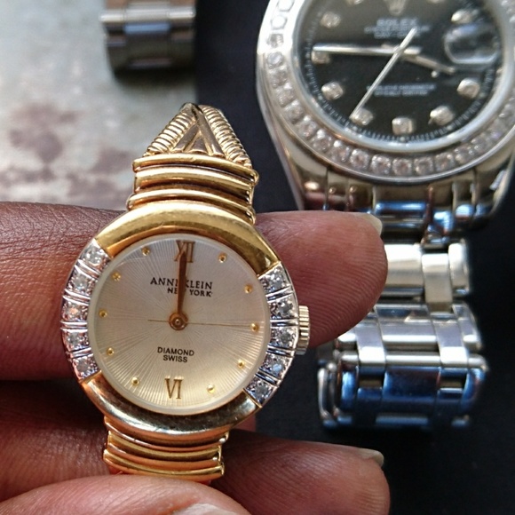 Watches - Picture 5 of 7