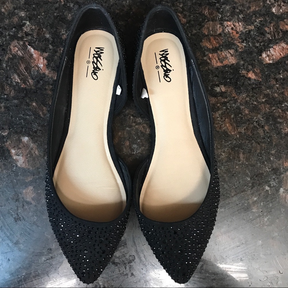 Black studded Mossimo flats