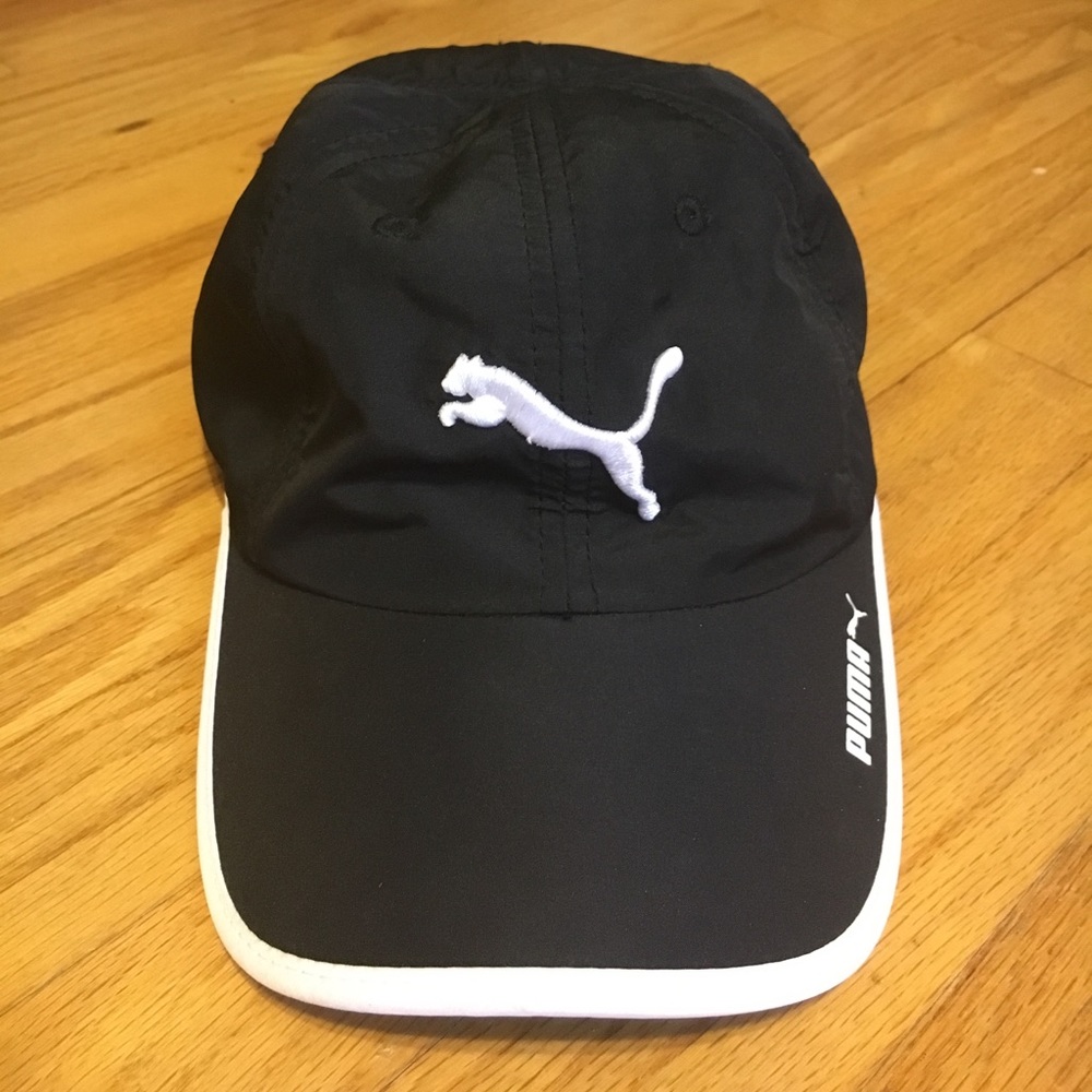 Black and white puma hat