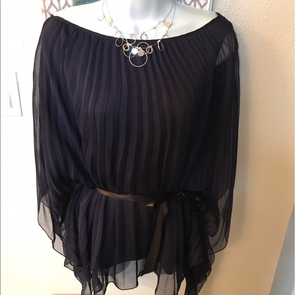 Dressbarn Pleated Top with tie